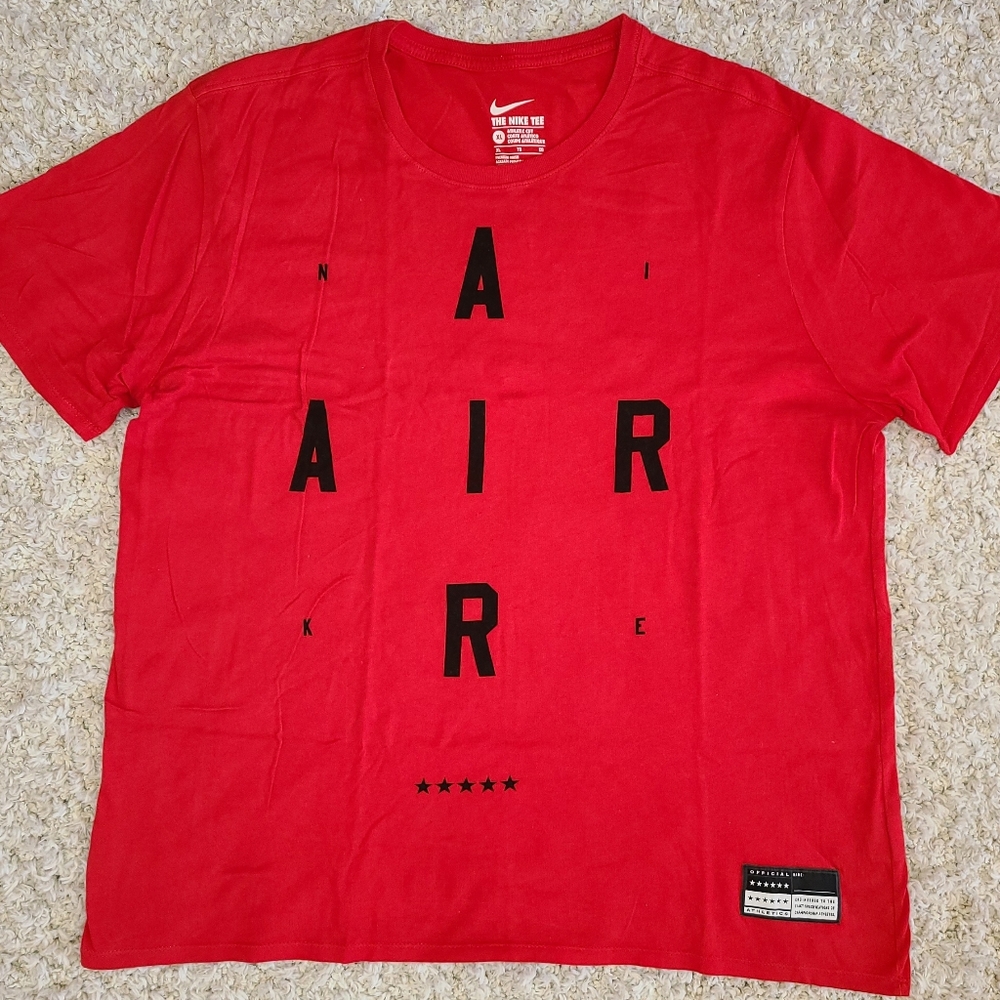 Nike T shirt retro